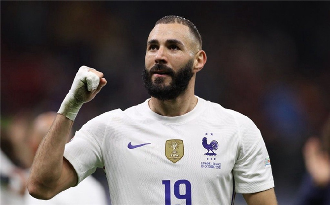 Benzema Announces Retirement from French National Team